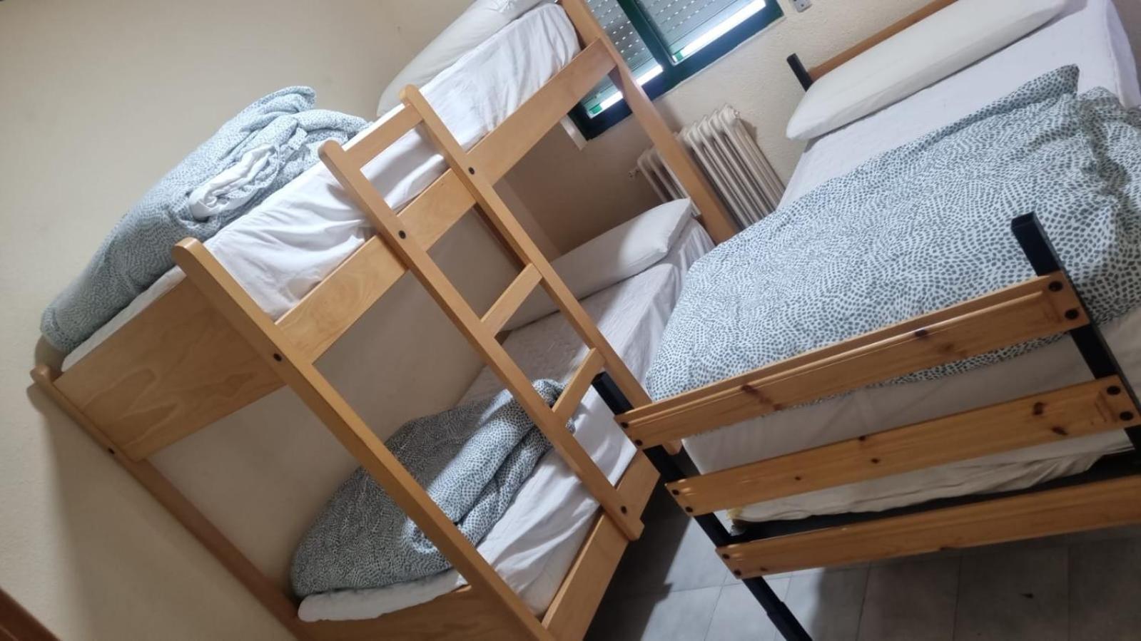 Albergue De Villamanin Bagian luar foto